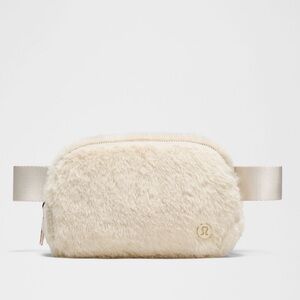 New Lululemon Everywhere Belt Bag Plush Fleece *Rhinestone Logo- Ivory/Gold